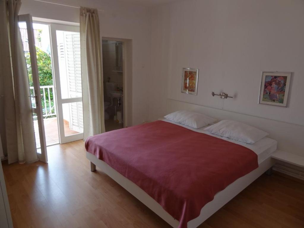 Apartments With A Parking Space Rab - 16359 Banjol ภายนอก รูปภาพ